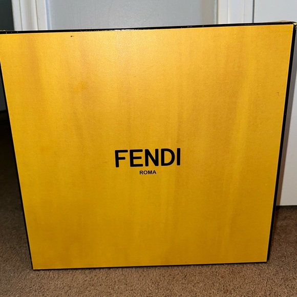 Leather Fendi Boots with FF logo on trim! - Picture 11 of 11